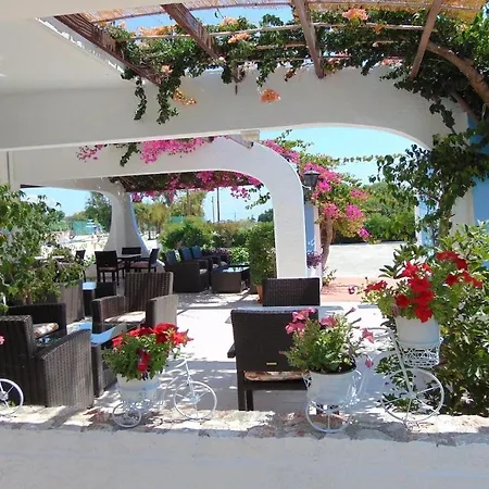 Hotel Nirvana Theológos