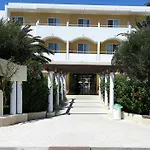 Hotel Nirvana Theológos