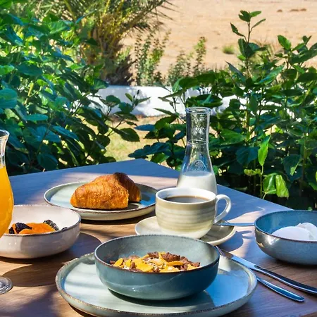 Nirvana Szálloda 3*