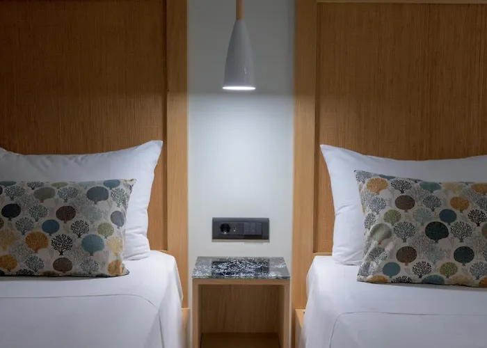 Nirvana 3* Theológos