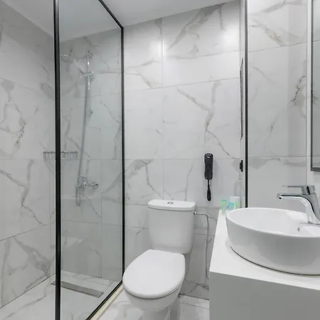 Nirvana Hotel 3*