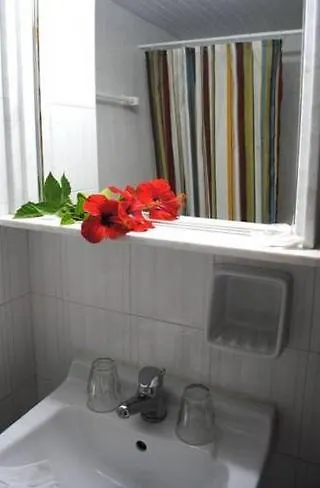 Nirvana فندق Theológos